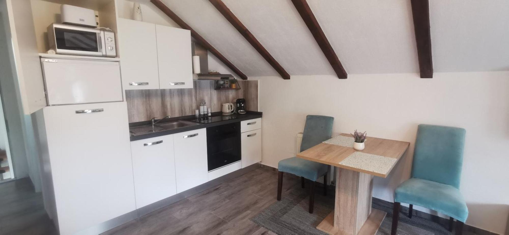 Ana Apartment Gracac  Bagian luar foto
