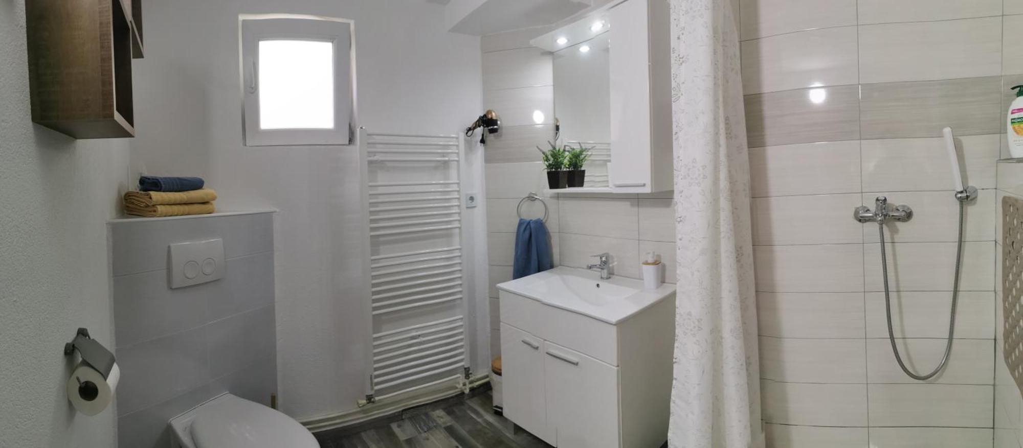 Ana Apartment Gracac  Bagian luar foto