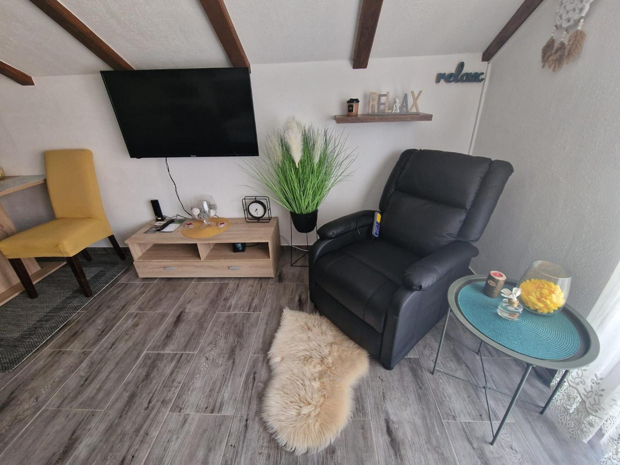 Ana Apartment Gracac  Bagian luar foto